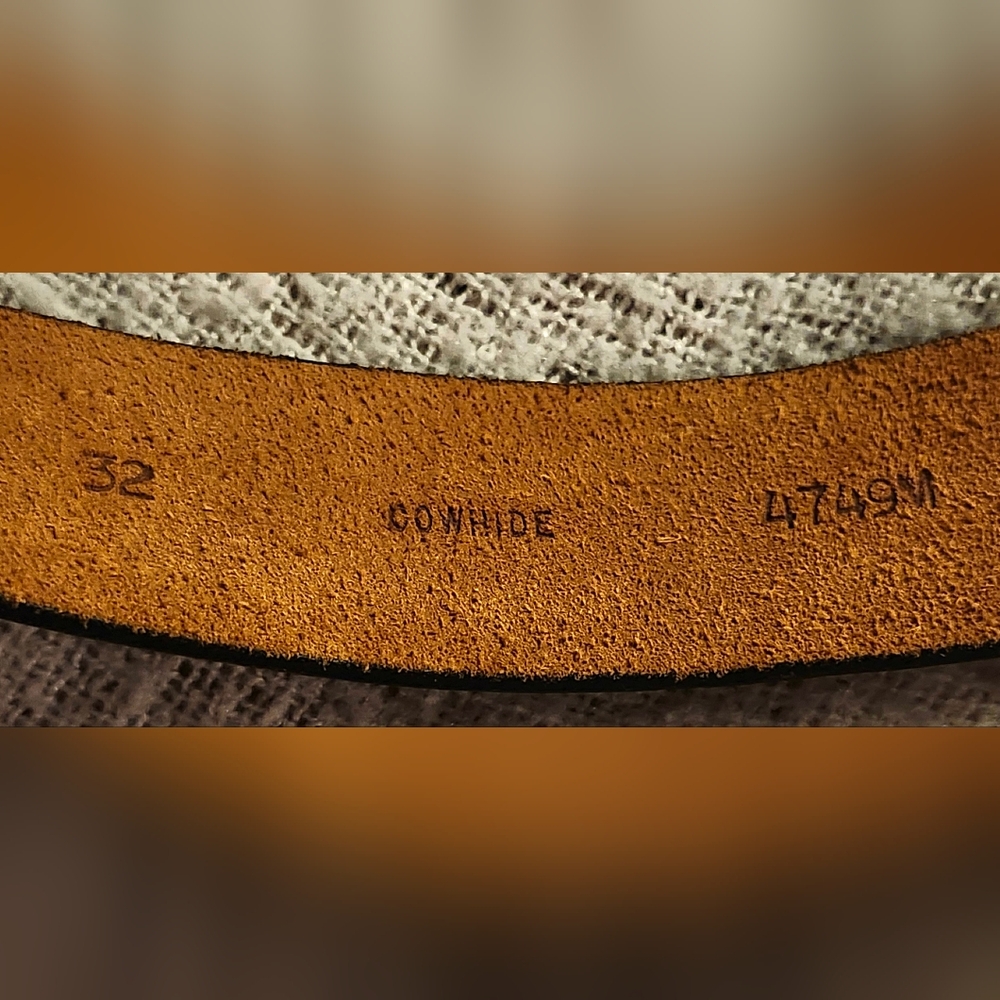 Vintage Textan Cowhide Leather & Handpainted Buckle - Picture 7 of 11